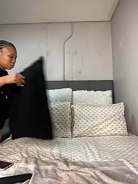 DrippinCaramelCutie online show from 05/14/26, 01:12
