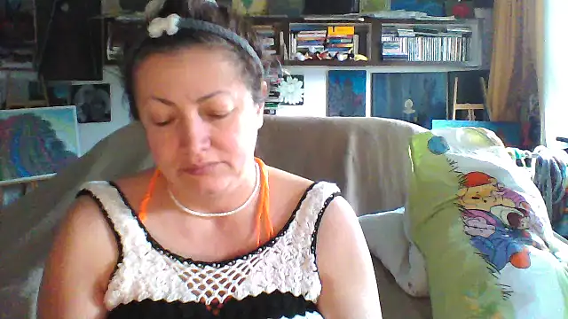 MariaAnaSunshine online show from 02/11/26, 07:46