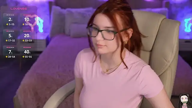 Snapshot of RedShinee chatting on 03/15/25, 12:56 RedShinee online show from 03/15/25, 12:56