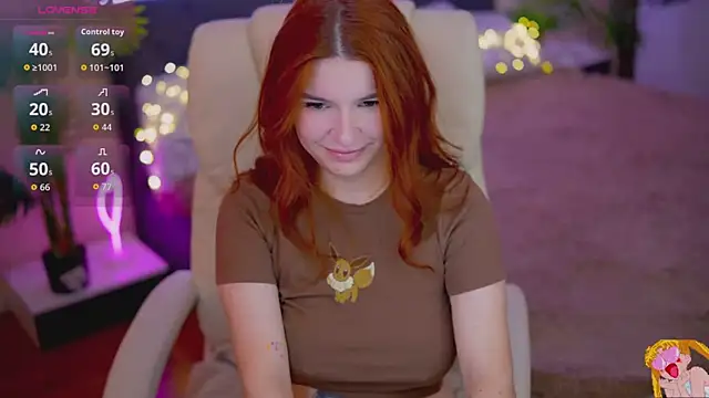 Snapshot of RedShinee chatting on 10/12/25, 06:23 RedShinee online show from 10/12/25, 06:23