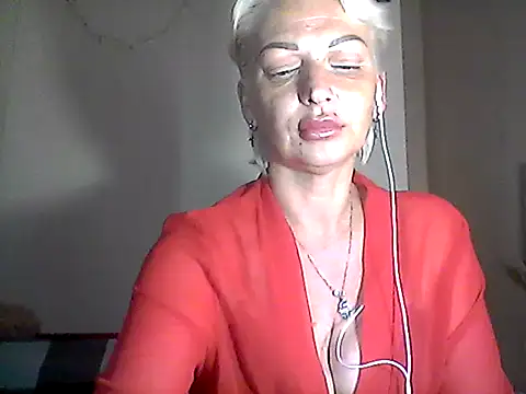Snapshot of MaryJane441 chatting on 06/10/26, 10:52 MaryJane441 online show from 06/10/26, 10:52