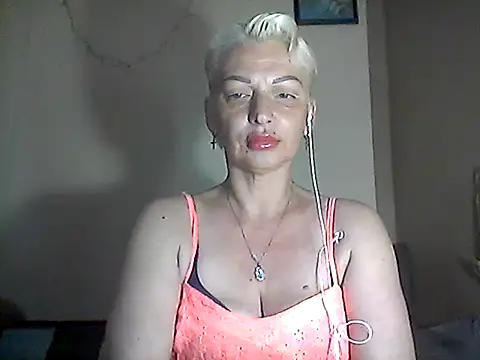 Snapshot of MaryJane441 chatting on 06/11/26, 08:40 MaryJane441 online show from 06/11/26, 08:40