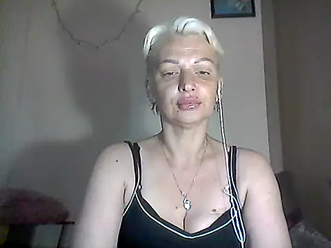 Snapshot of MaryJane441 chatting on 06/14/26, 09:22 MaryJane441 online show from 06/14/26, 09:22