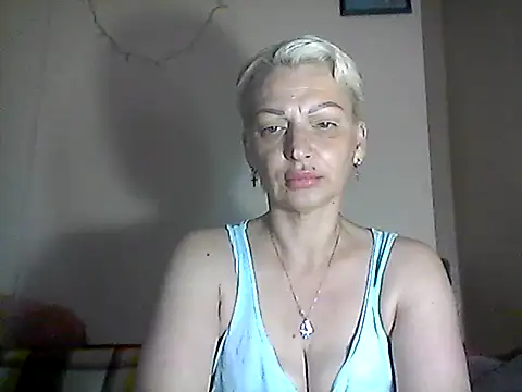 Snapshot of MaryJane441 chatting on 06/18/26, 08:47 MaryJane441 online show from 06/18/26, 08:47