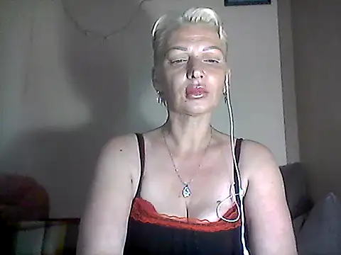 Snapshot of MaryJane441 chatting on 06/27/26, 08:58 MaryJane441 online show from 06/27/26, 08:58
