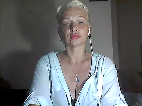 Snapshot of MaryJane441 chatting on 07/03/26, 08:04 MaryJane441 online show from 07/03/26, 08:04