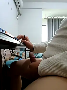 DDYY12341 online show from 10/26/25, 04:29