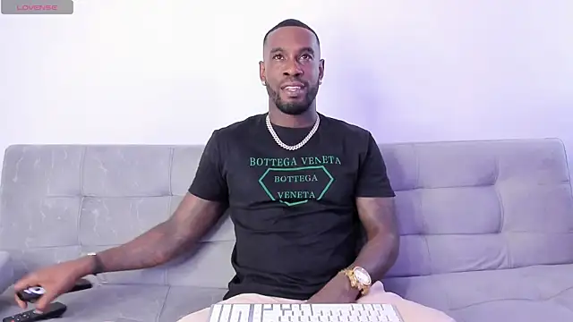 Snapshot of Dvid_Rullers chatting on 03/17/25, 08:09 Dvid Rullers online show from 03/17/25, 08:09