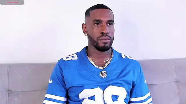 Snapshot of Dvid_Rullers chatting on 03/21/25, 09:01 Dvid Rullers online show from 03/21/25, 09:01