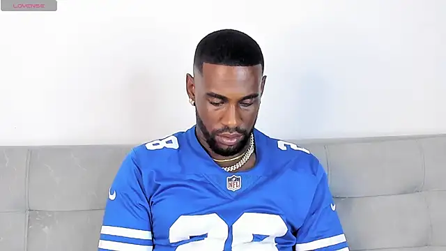 Snapshot of Dvid_Rullers chatting on 03/22/25, 12:06 Dvid Rullers online show from 03/22/25, 12:06