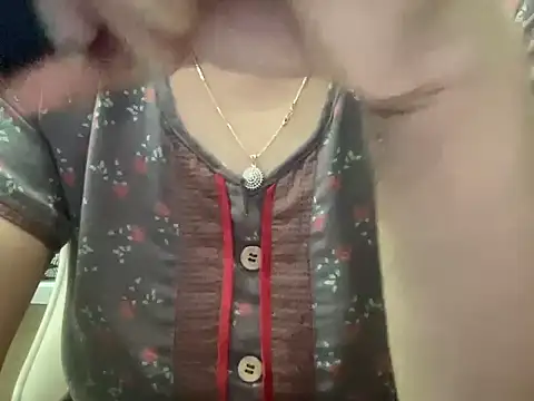 Snapshot of sassypooja chatting on 01/23/25, 03:32 sassypooja online show from 01/23/25, 03:32