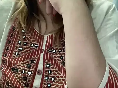 Snapshot of sassypooja chatting on 02/16/25, 01:38 sassypooja online show from 02/16/25, 01:38