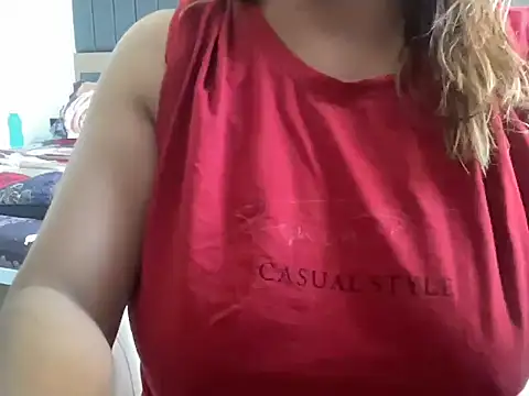 Snapshot of sassypooja chatting on 03/12/25, 06:07 sassypooja online show from 03/12/25, 06:07