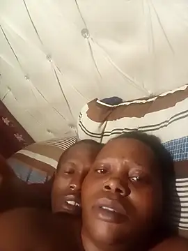 Feliciaxxxxx online show from 04/10/26, 01:44