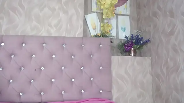 AnnieSoul online show from 10/11/25, 02:37