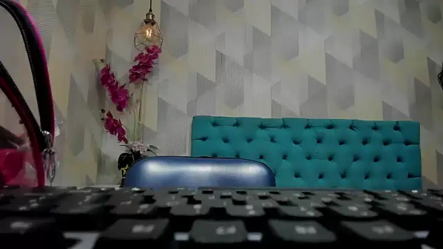 AnnieSoul online show from 11/10/25, 03:22