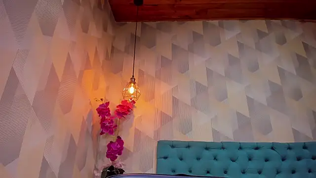 AnnieSoul online show from 11/26/25, 01:56