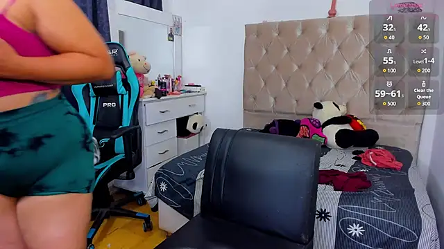 lulu ferrer online show from 11/21/25, 01:10