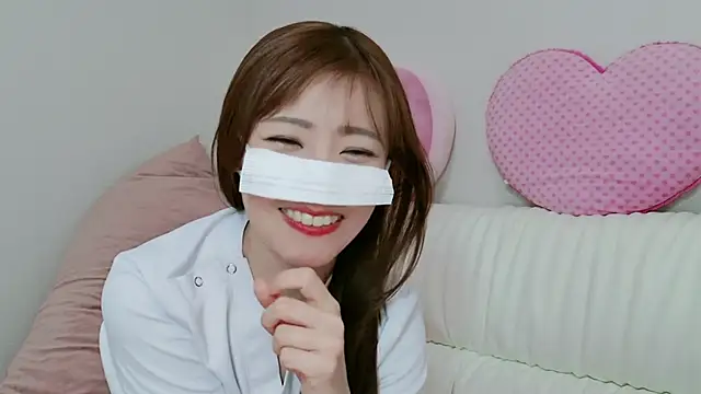 Snapshot of erokangoshi-nene chatting on 01/09/25, 06:38 erokangoshi-nene online show from 01/09/25, 06:38