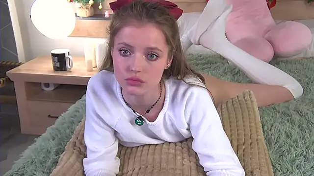 AshleyDouglas online show from 12/21/24, 04:36