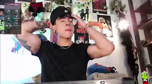 Snapshot of Mathew_stardust chatting on 01/10/25, 02:35 Mathew stardust online show from 01/10/25, 02:35