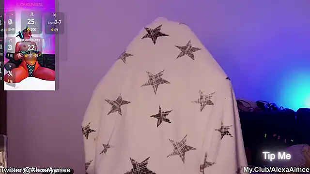 AlexaAimee online show from 10/26/25, 10:15