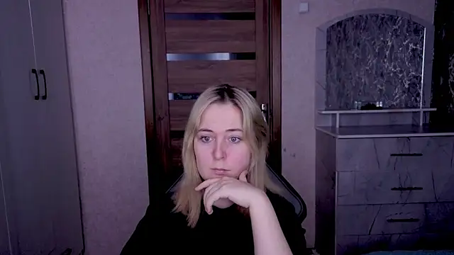 Kristy-Max online show from 02/23/26, 01:30