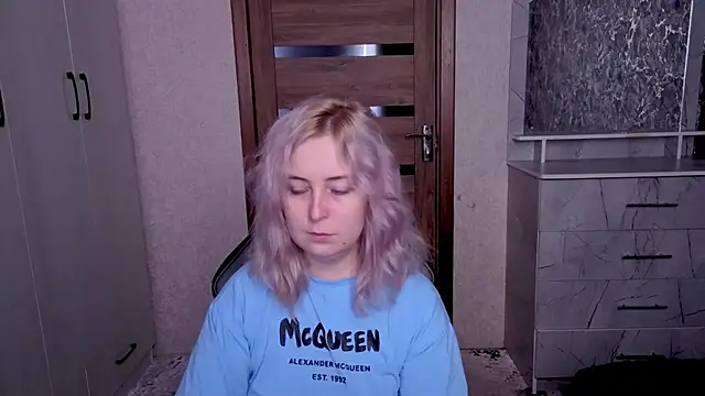 Kristy-Max online show from 03/21/26, 06:40