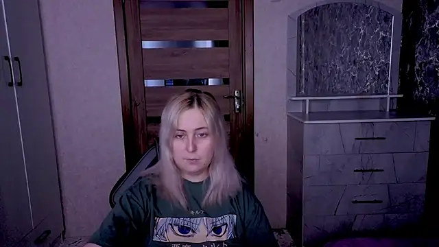 Kristy-Max online show from 04/17/26, 03:15