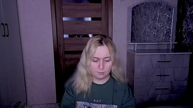 Kristy-Max online show from 04/26/26, 09:12