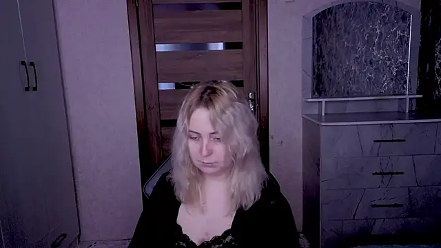 Kristy-Max online show from 04/27/26, 09:57