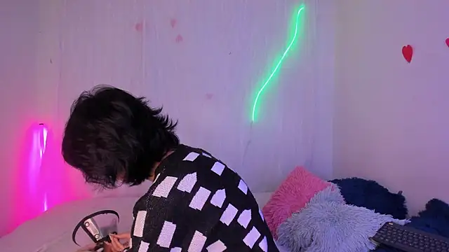 Snapshot of CelesteXCute chatting on 02/14/26, 09:33 CelesteXCute online show from 02/14/26, 09:33