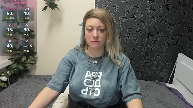 JesiaFoxi online show from 12/21/25, 05:31