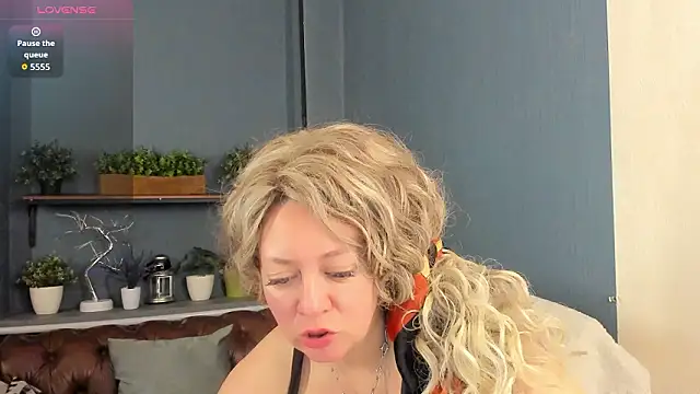 JesiaFoxi online show from 03/16/26, 09:13