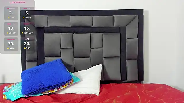 Snapshot of tatiana_valencia chatting on 12/21/24, 04:14 tatiana valencia online show from 12/21/24, 04:14