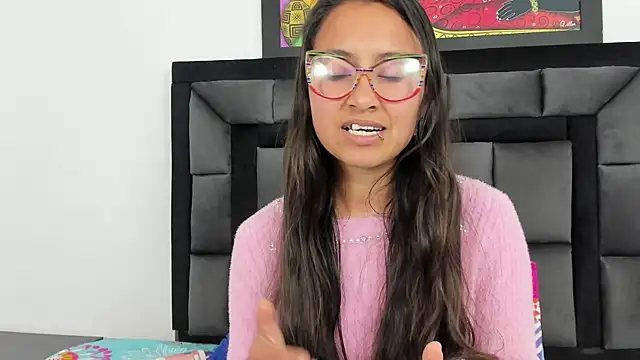 Snapshot of tatiana_valencia chatting on 12/28/24, 03:15 tatiana valencia online show from 12/28/24, 03:15