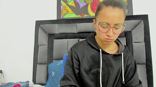 Snapshot of tatiana_valencia chatting on 01/08/25, 03:17 tatiana valencia online show from 01/08/25, 03:17