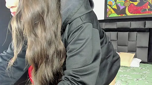 Snapshot of tatiana_valencia chatting on 02/06/25, 02:58 tatiana valencia online show from 02/06/25, 02:58