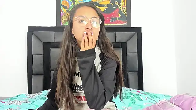 Snapshot of tatiana_valencia chatting on 03/13/25, 12:35 tatiana valencia online show from 03/13/25, 12:35