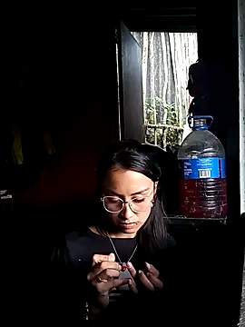 Snapshot of tatiana_valencia chatting on 03/19/25, 09:58 tatiana valencia online show from 03/19/25, 09:58