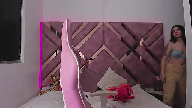 saori 9b online show from 12/21/25, 12:07