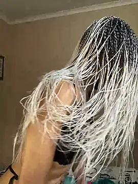 niccki3 online show from 12/21/24, 06:41