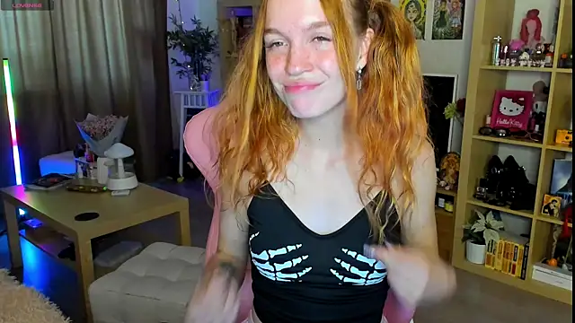 Sunny Elly online show from 09/25/25, 07:01