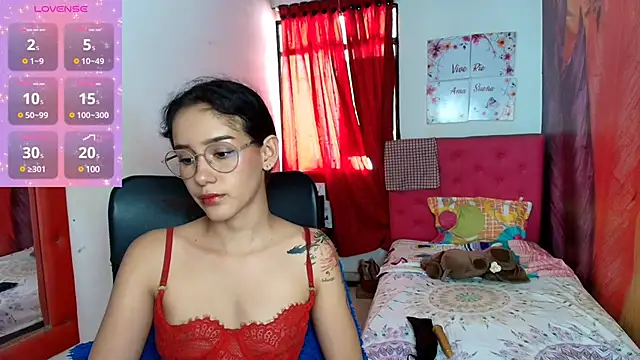 miley blue  online show from 03/17/25, 07:15