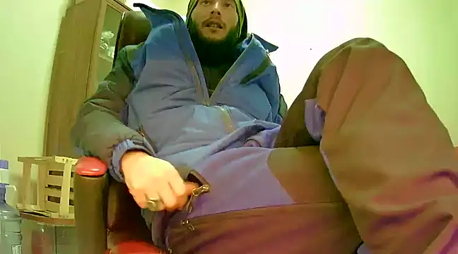 hardbigcock16 online show from 02/12/25, 06:51