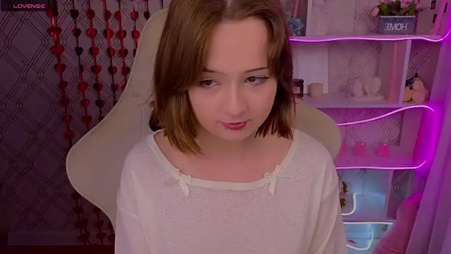 Mary uw online show from 02/12/26, 04:40