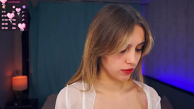 FannyHewson online show from 11/26/25, 08:10