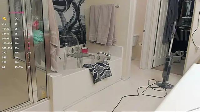 Peaches N Kreme online show from 02/15/25, 03:42