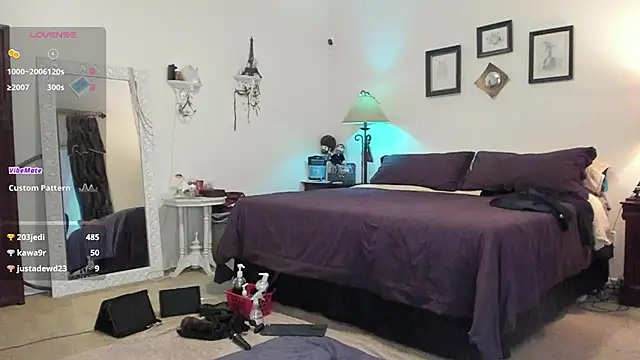 Peaches N Kreme online show from 03/14/25, 01:05