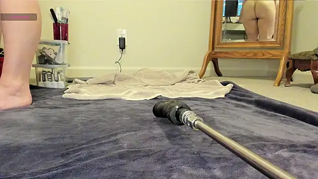 Peaches N Kreme online show from 11/09/25, 05:50